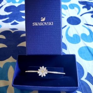 Swarovski Daisy Bracelet